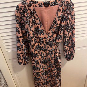 J Crew Pink Floral Long Sleeve Wrap Dress Size 2P